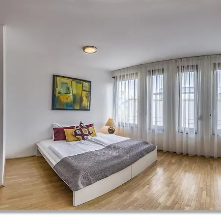 Urban Gozsdu Apart-hotel 3*